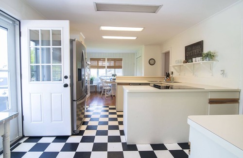Groton Long Point House | Chic Beach Retreat, Steps to Swimming, Tennis & All Of Glp Amenities