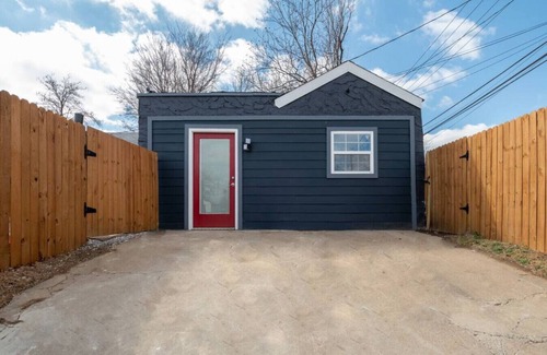 Tulsa House | Chic Boho Carriage-house 5 mins from Downtown, Gilcrease Tulsa