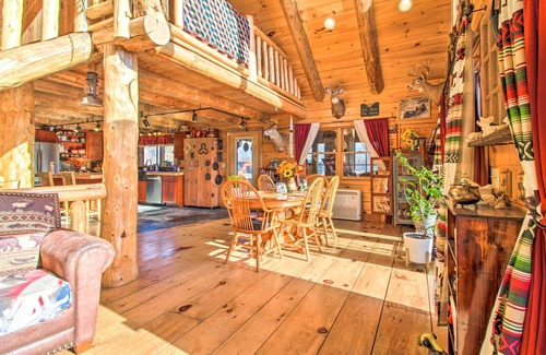 Florence Cabin | Chic Brandon Cabin w/Pool, Hot Tub + Sauna!