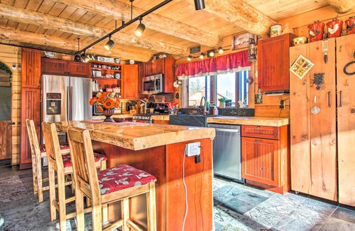 Florence Cabin | Chic Brandon Cabin w/Pool, Hot Tub + Sauna!