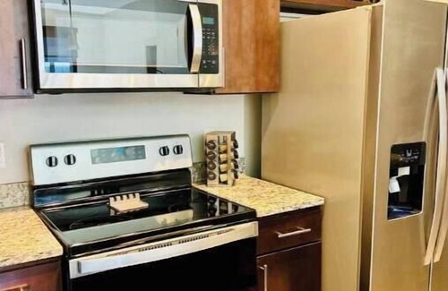 Downtown Baltimore Apartment | Chic & Central 1BR Ideal for Work & Leisure Stay