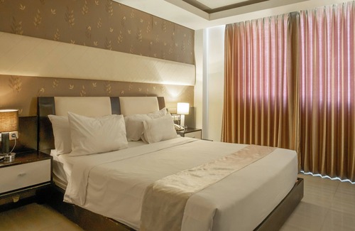 Denpasar Barat Hotel | Chic City Hotel Denpasar (20 min to beach - Central BALI)