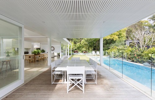 Avalon Beach House | Chic Coastal Retreat