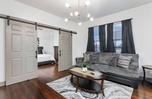 Tobin Hill Apartment | Chic Comforts in Tobin.