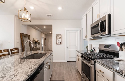 Cibolo House | Chic, comfy living heart Cibolo