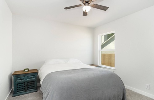 Cibolo House | Chic, comfy living heart Cibolo