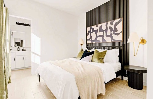 Phoenix House | Chic & Cozy Guest Suite