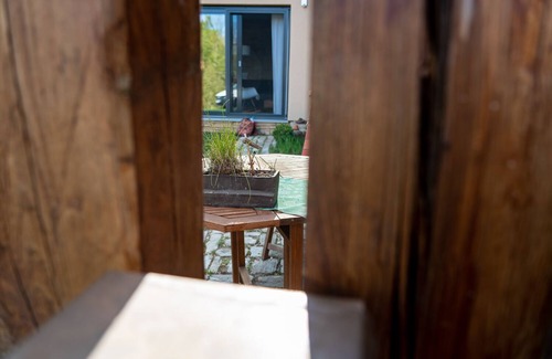 Zella-Mehlis Ski Chalet | Chic design cottage with sauna, open fires and plenty of peace and quiet near the forest, terrace
