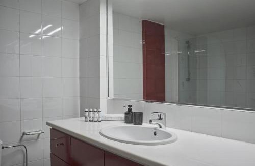 Ilisia Apartment | Chic designer home next - Hilton