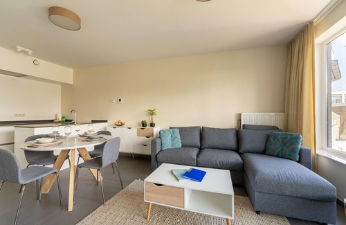 Vogelzang Apartment | Chic Flat Near Ostend Beach