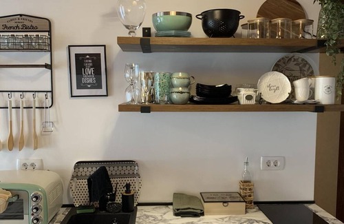 Babilonija Apartment | Chic Flat w Balcony 10 min to Beach Greco in Budva