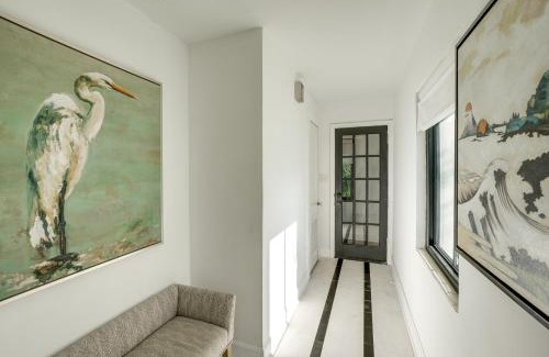 Beach Park Apartment | Chic Getaway in Desirable South Tampa District!