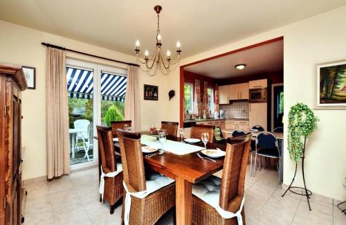 Barvaux House | Chic Holiday Home in Durbuy with Sauna
