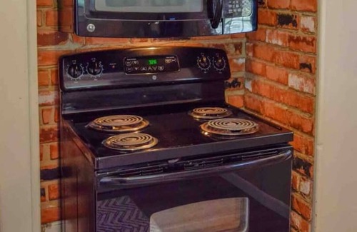 Port Clinton House | Chic House PC - Updated 3 Bedr close to downtown