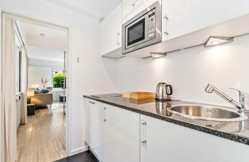 Limpertsberg Apartment | Chic Limpertsberg Studio with Free Parking & Wi-Fi