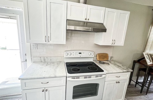 Tampa House | Chic Loft with 2 Bed & 1 Bathroom