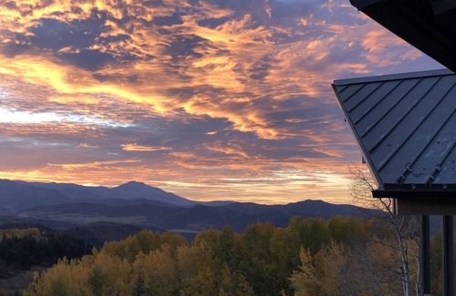 Red Mountain House | Chic Luxury Red Mountain Home | Panoramic Views