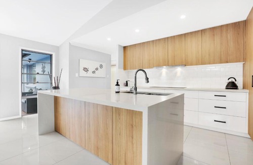 Miami House | Chic Miami 4BR Retreat with Swimming Pool & BBQ