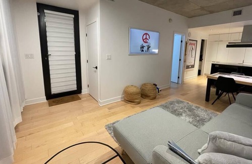 Cite Multimedia House | Chic modern Old Port St Paul Montreal 5min walk from action!