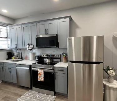 Passyunk Square Apartment | Chic New Apt in Heart of Philly