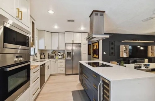Country Place House | Chic Outdoor Oasis with Poolside Perfection & Luxe Kitchen 3 Bed and 3 Bath