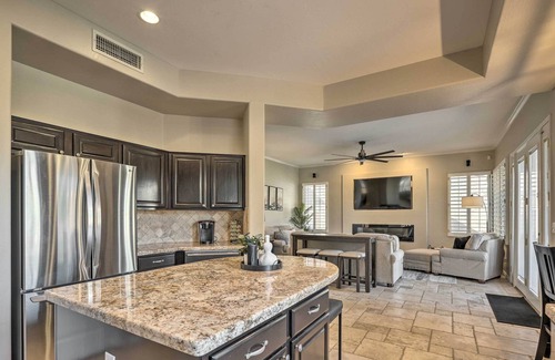 Foothills Club West House | Chic Phoenix Abode w/ Pool, Patio & Putting Green