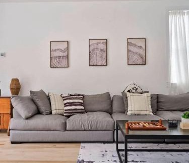 Roscoe House | Chic Renovated Chalet with Private Pond