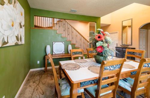 Interchange Square House | Chic Renovated Oasis- Disney & Universal Nearby home
