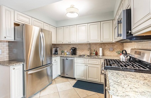 Royal Oak House | Chic & Spacious Royal Oak 3BR Home! Welcome!