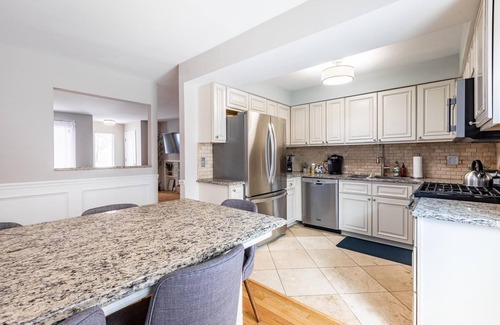 Royal Oak House | Chic & Spacious Royal Oak 3BR Home! Welcome!