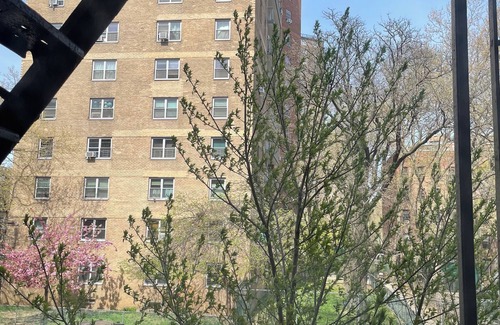 Ukrainian Village Apartment | Chic Studio Apt in the East Village with WiFi and AC, Close to Subway