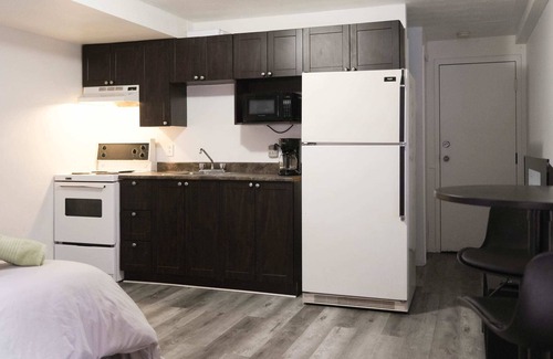 Verdun Apartment | Chic Studio Prime Location