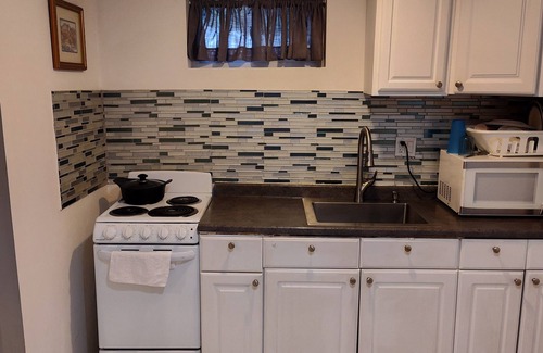 Potomac Apartment | Chic studio with WiFi and AC in beautiful Rockville MD.