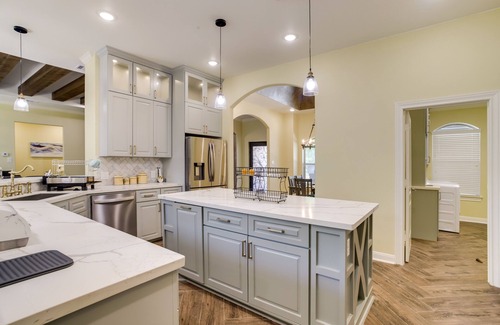 Tomball House | Chic Texas Abode w/Patio & Fenced-In Yard!