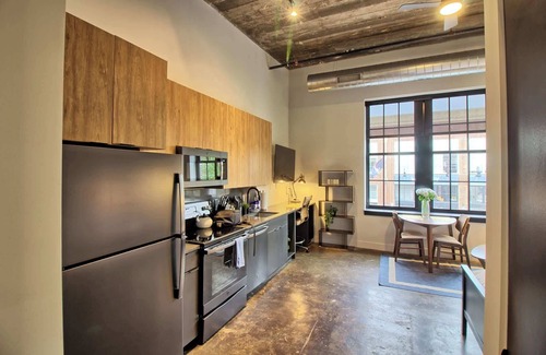Midtown Hotel | Chic Ultramodern Studio Loft w/Designer Features