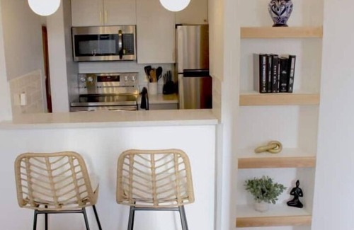 Uptown Apartment | Chic Updated 1bd 1 bth in Downtown Denver