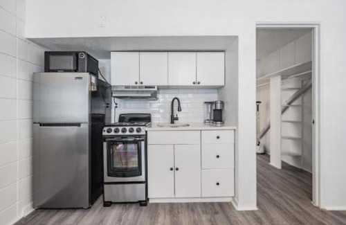 St. Petersburg - Clearwater Apartment | Chic Urban Studio - Explore Downtown St. Pete