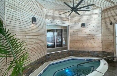 Norwich Villa | Chic Villa Oasis by Mohegan Sun w/ Pool & Hot Tub