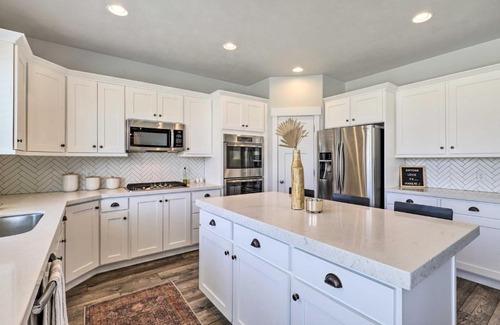 Vineyard House | Chic Vineyard Getaway with Yard about 8 Mi to BYU
