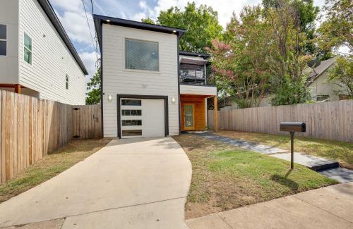 West Dallas House | Chic West Dallas Home with Patio Near Downtown!