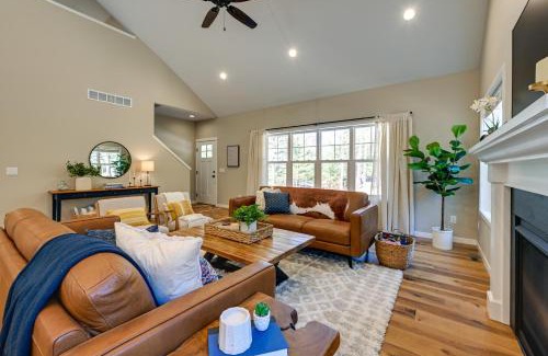 Wisconsin Dells House | Chic Wisconsin Retreat with Deck, Grill and Fire Pit!