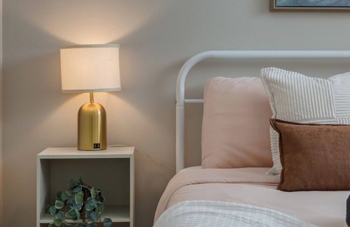 Cochrane Apartment | "Chickadee" 1BR Lower Suite in Cochrane