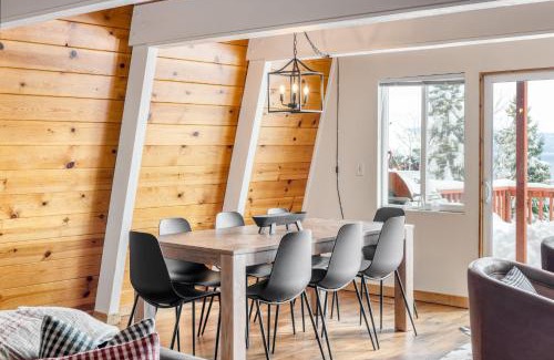 Tahoe Woods House | Chickadee by AvantStay Modern A-Frame Cabin