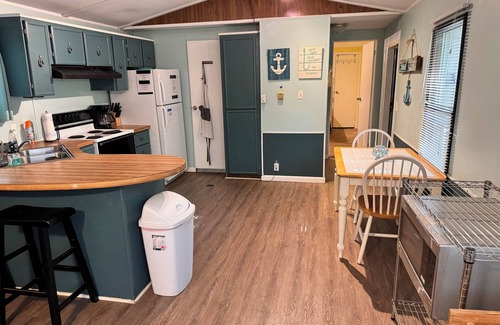 Cookson House | Chicken Creek Casa at Lake Tenkiller! .5 MILES TO LAKE, NOT 3.4!