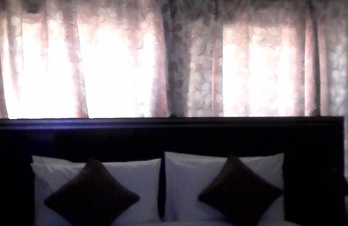Chief's Island House | Chief's Guest House