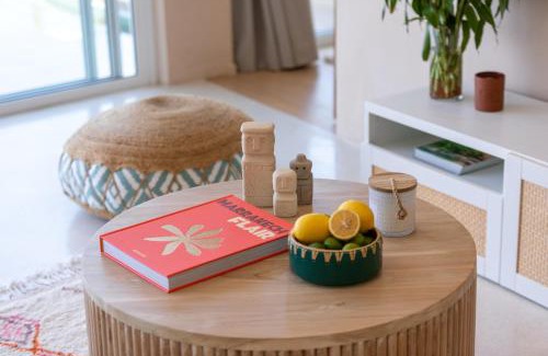 Mae Nam Villa | Chill and Tropical seaview villa