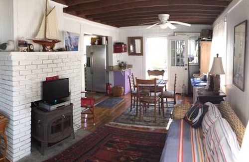 Fair Harbor Cottage | Chill Beachfront Cottage Amazing Bay & Sunset Views! Large Private Outdoor space