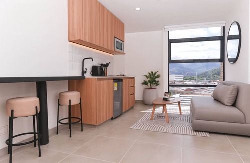 San Diego Apartment | Chill & Create - Cowork + Jacuzzi in 1BR Apt