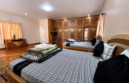 Thalayathimund Hotel | Chill Inn - Families Only