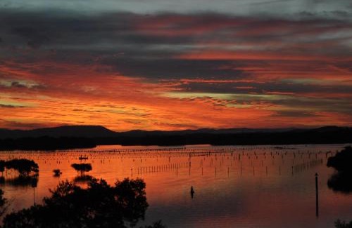 Forster Apartment | CHILL-OUT LAKESIDE - Wallis Lake Forster